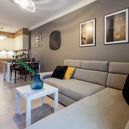 Apartament Solna - Eldorado Z Garazem 아파트 *