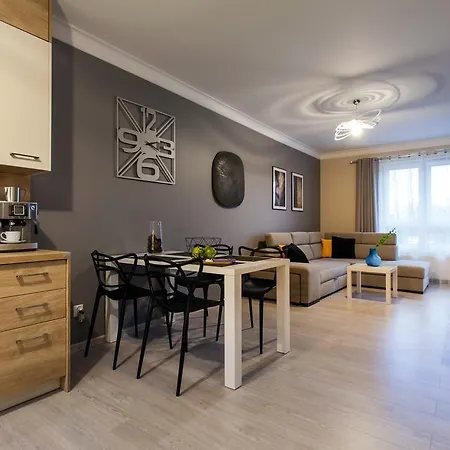 Apartament Solna - Eldorado Z Garazem דירה *
